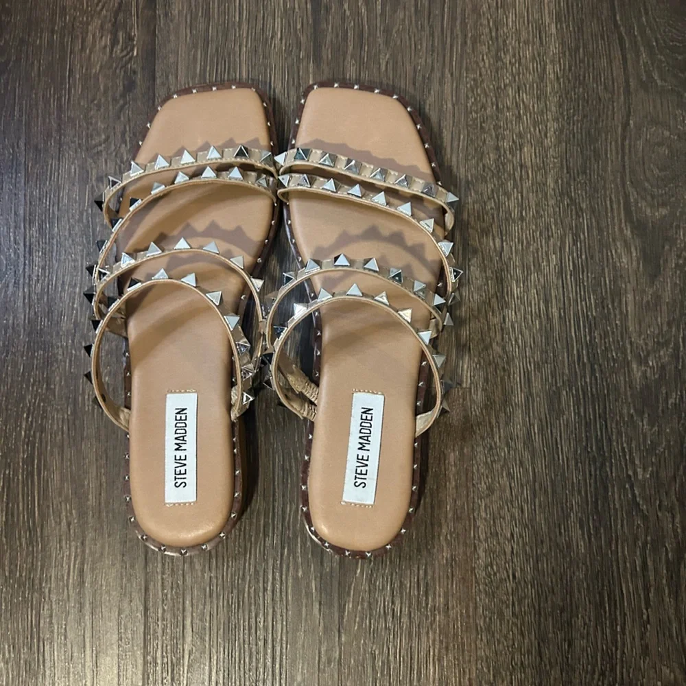 Steve Madden Studded Sandals- 7.5 - Picture 3 of 4